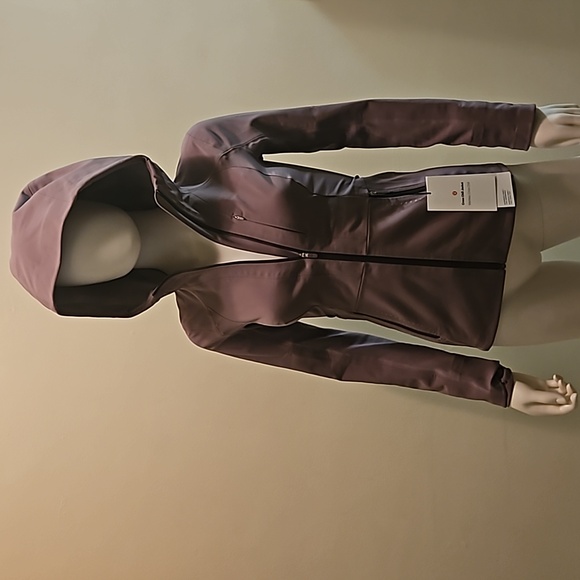 Lululemon cross chill jacket - Picture 7 of 11